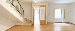 CASA DE PUEBLO RENOVADA