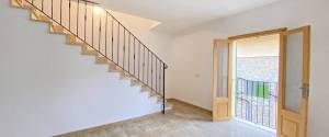 CASA DE PUEBLO RENOVADA