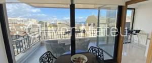 VIVIENDA CON TERRAZA, JARDÍN, SOLARIUM Y VISTAS AL MAR