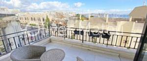 VIVIENDA CON TERRAZA, JARDÍN, SOLARIUM Y VISTAS AL MAR