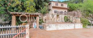 CASA EN ESPORLAS CON VISTAS ESPECTACULARES